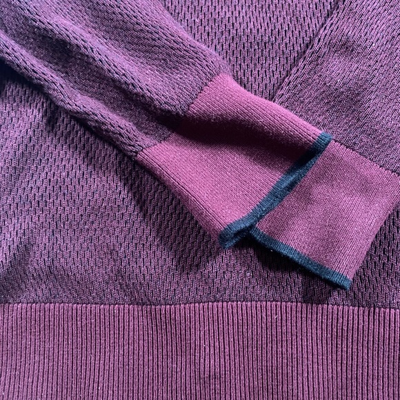 Express Sweater - Picture 2 of 4